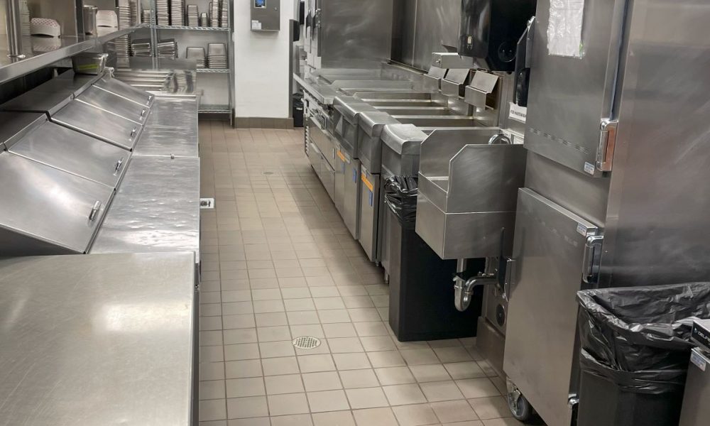 Best Way to Clean a Commercial Restaurant Kitchen? - Commercial Cleaning  Corporation